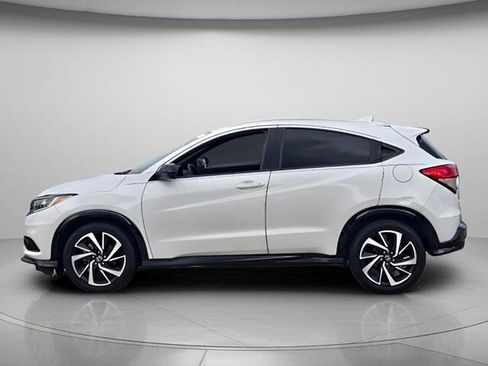 Used 2019 Honda HR-V Sport image 3