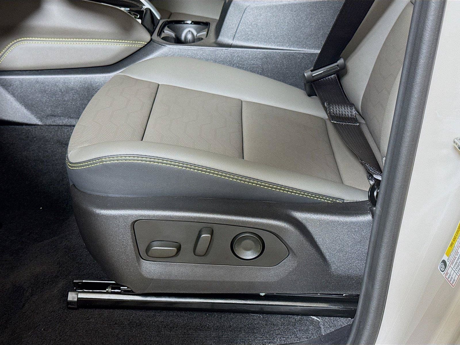 New 2026 Chevrolet Colorado ZR2 AWD/4WD image 17