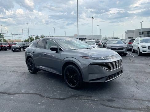 Used 2025 Nissan Murano SV AWD/4WD image 6