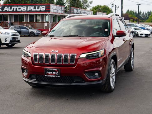 Used 2019 Jeep Cherokee Latitude w/ Popular Appearance Group FWD image 4