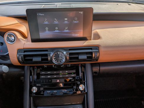 Certified 2024 Lexus IS 350 F Sport image 28