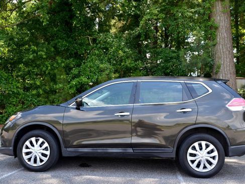 Used 2014 Nissan Rogue S image 7