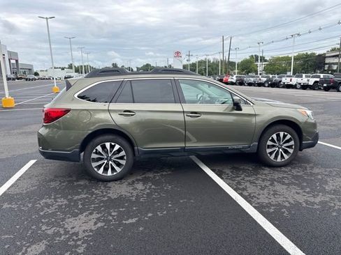 Used 2015 Subaru Outback 2.5i Limited AWD/4WD image 8