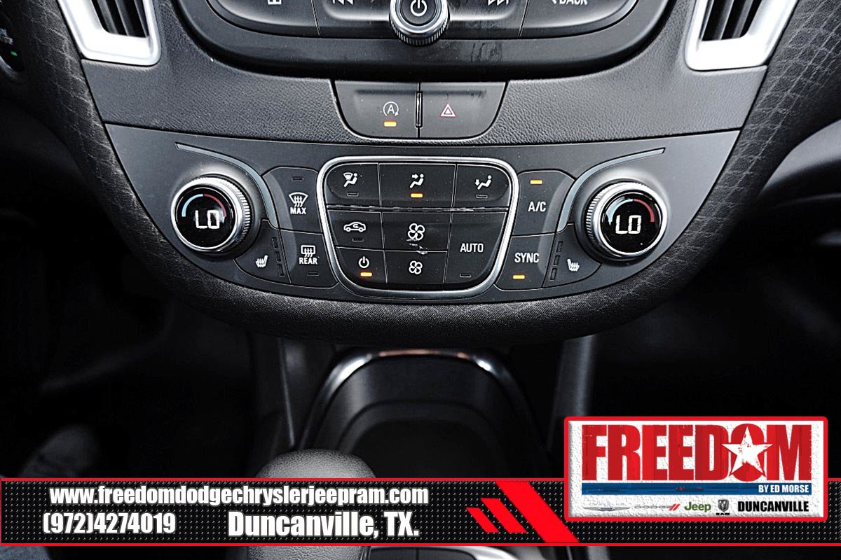 Used 2025 Chevrolet Malibu LT FWD image 22