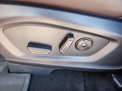 New 2026 Ford Explorer Platinum w/ LUX Leather Package image 12