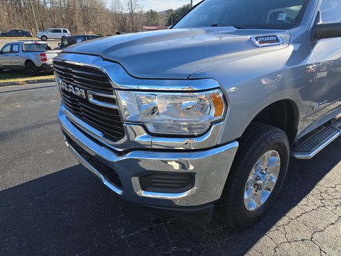 Used 2019 RAM 2500 Big Horn image 9