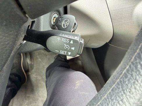 Used 2012 Toyota RAV4 4WD w/ Value Pkg image 28