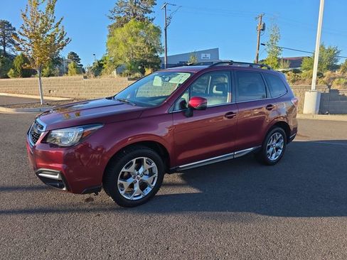 Used 2017 Subaru Forester 2.5i Touring w/ Popular Package #2 AWD/4WD image 7