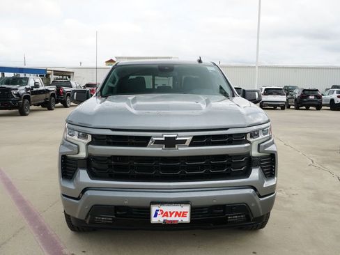 Used 2023 Ford F350 Lariat image 2