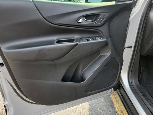 Used 2019 Chevrolet Equinox LT FWD image 23