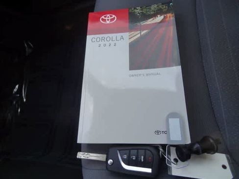 Used 2022 Toyota Corolla SE FWD image 33