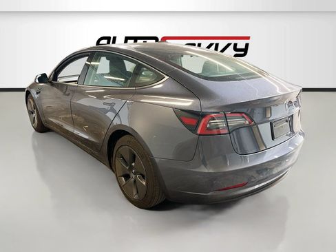 Used 2023 Tesla Model 3 Standard Range RWD image 5