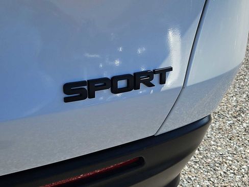 Certified 2025 Honda HR-V Sport image 12