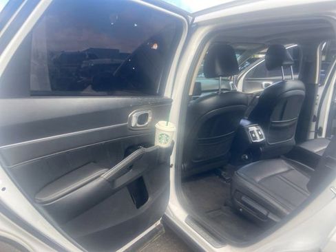Used 2024 Kia Sorento SX FWD image 13