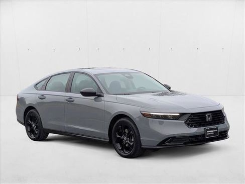 New 2025 Honda Accord SE image 6