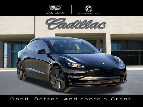Used 2023 Tesla Model 3 Standard Range image 2