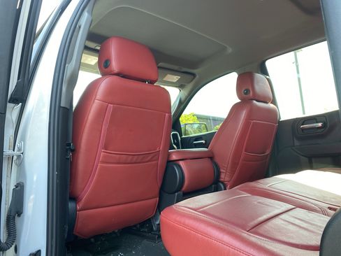 Used 2020 Chevrolet Silverado 1500 LT w/ All-Star Edition image 22