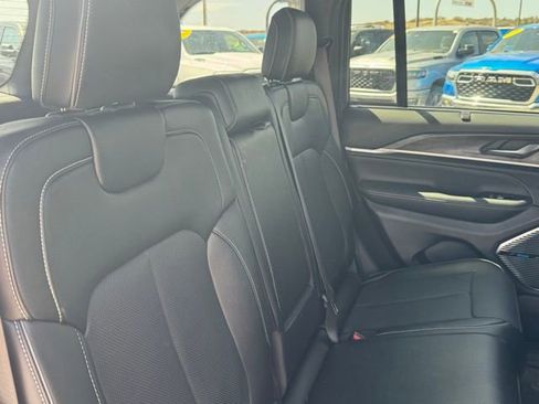 New 2024 Jeep Grand Cherokee Overland w/ Advanced Protech Group III image 25