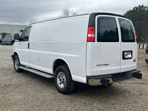 Used 2024 GMC Savana 2500 w/ Driver Convenience Package image 7