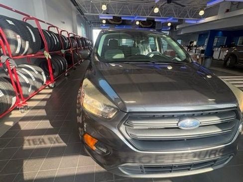 Used 2018 Ford Escape S FWD image 4