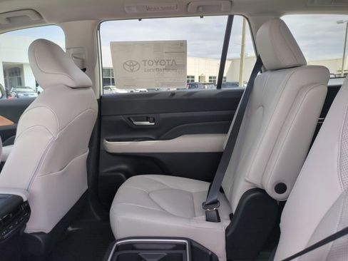 New 2026 Toyota Grand Highlander Limited image 15