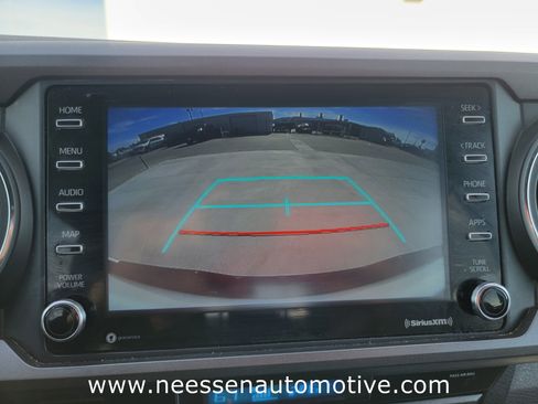 Used 2023 Toyota Tacoma TRD Sport w/ Technology Package image 25