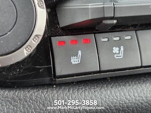 Used 2025 Toyota Tundra Limited AWD/4WD image 24