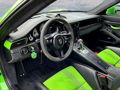 Used 2019 Porsche 911 GT3 RS RWD image 17