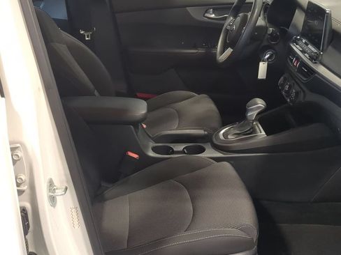 Used 2021 Kia Forte Sedan FWD image 25