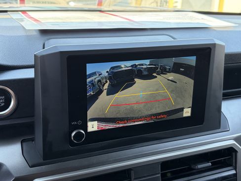Certified 2025 Toyota 4Runner SR5 AWD/4WD image 24