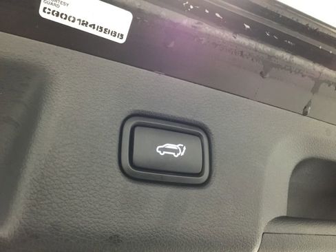 Used 2024 Hyundai Palisade SEL image 19