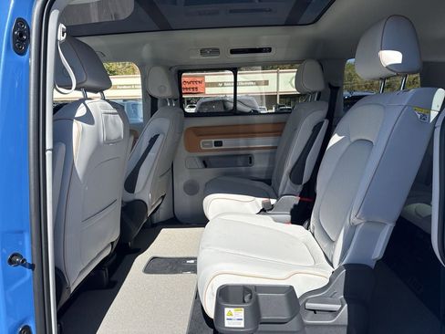 New 2025 Volkswagen ID. Buzz 1st Edition image 26