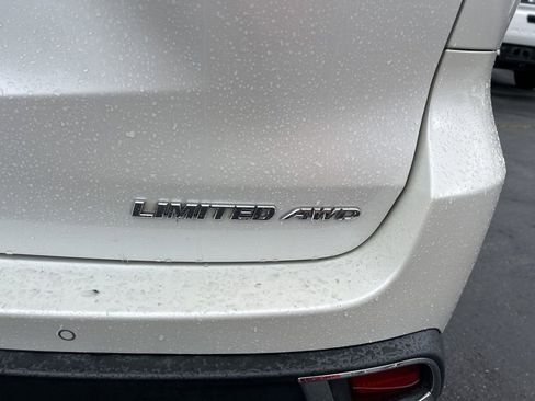 Used 2019 Toyota Highlander Limited Platinum AWD/4WD image 14