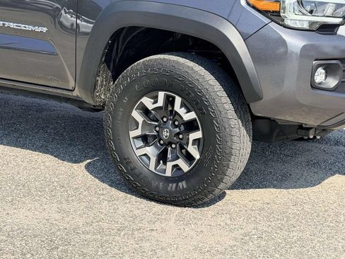 Certified 2023 Toyota Tacoma TRD Off-Road w/ Technology Package AWD/4WD image 25