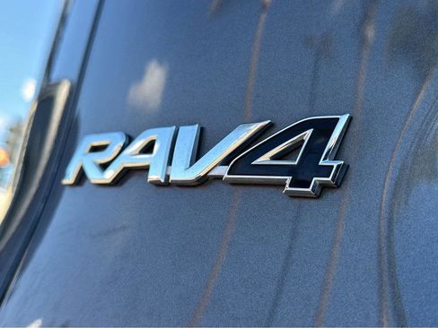 Used 2019 Toyota RAV4 LE image 36