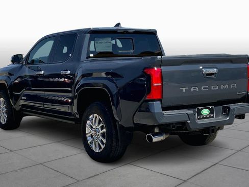 Used 2025 Toyota Tacoma Limited AWD/4WD image 11
