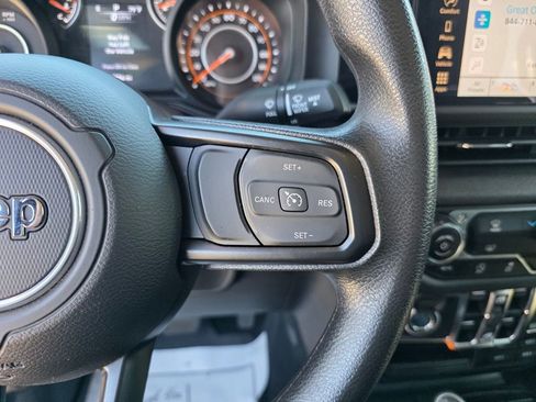 Used 2024 Jeep Gladiator Sport image 27