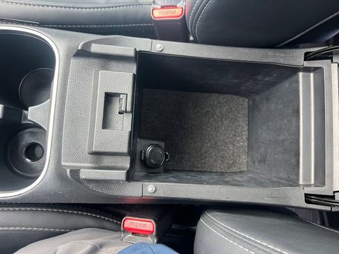 Used 2022 Subaru Outback Limited image 26