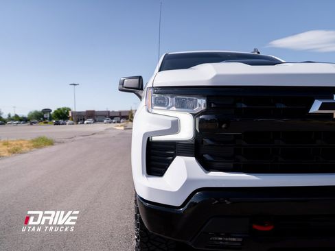 Used 2023 Chevrolet Silverado 1500 LT Trail Boss w/ Protection Package image 7