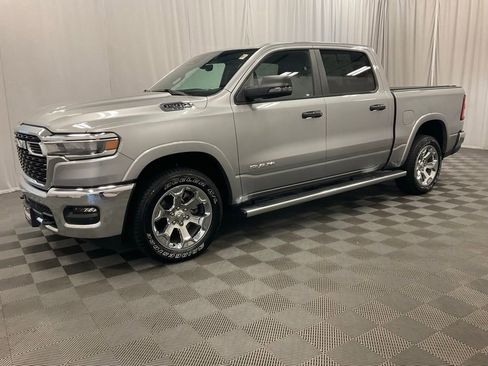 Used 2025 RAM 1500 Big Horn AWD/4WD image 5