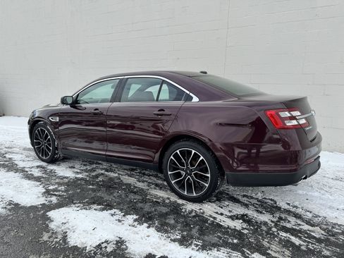 Used 2019 Ford Taurus SEL w/ Equipment Group 201A image 3