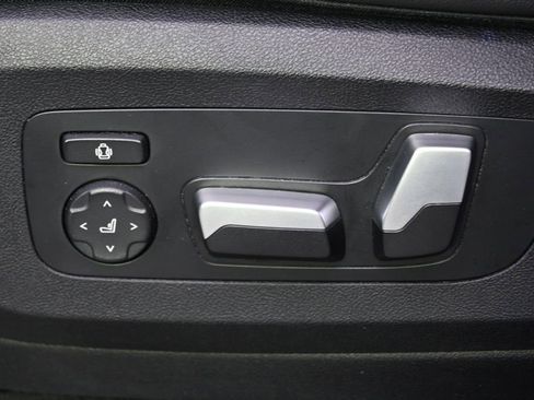 Used 2022 BMW X7 xDrive40i w/ Parking Assistance Package AWD/4WD image 14