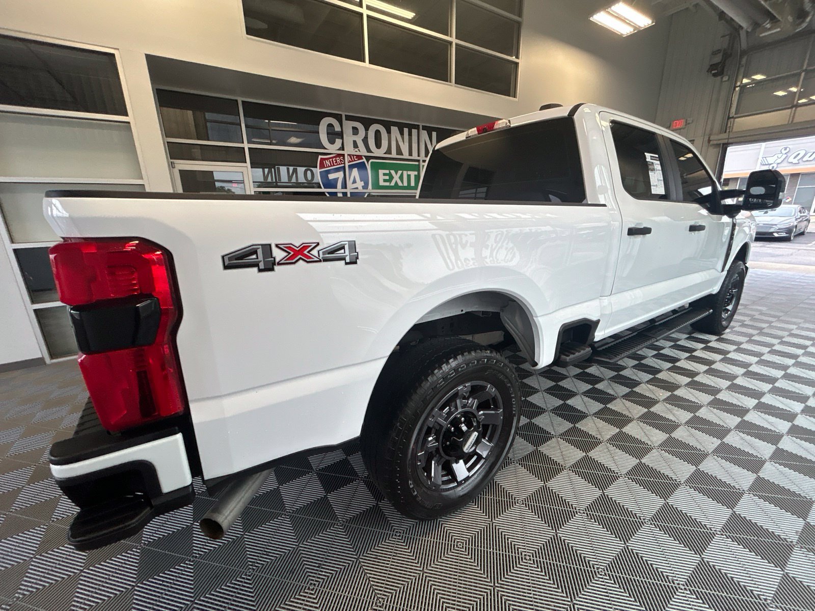 Used 2024 Ford F250 XL w/ STX Appearance Package AWD/4WD image 6
