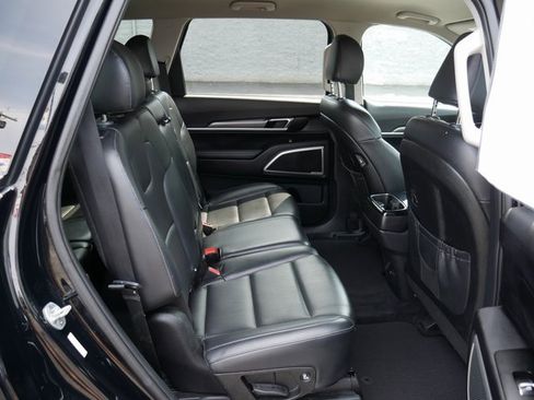 Used 2021 Kia Telluride LX image 22