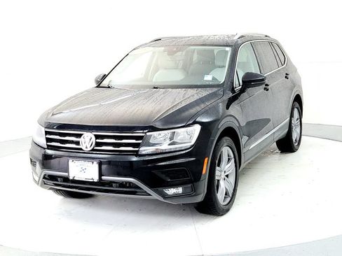 Used 2021 Volkswagen Tiguan SEL AWD/4WD image 2