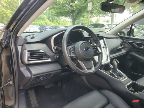 Used 2022 Subaru Outback Limited image 16