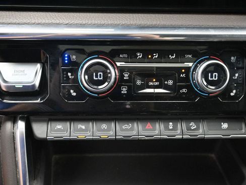 Used 2024 GMC Sierra 1500 Denali w/ Technology Package image 36