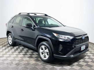 Used 2019 Toyota RAV4 LE image 1