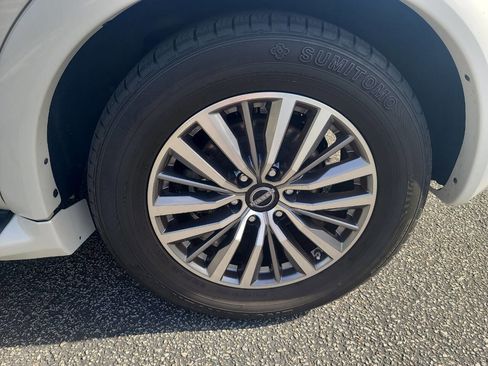 Used 2021 Nissan Armada SL w/ Captain's Chairs Package image 14