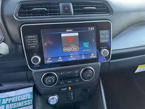 Used 2022 Nissan Leaf S image 15